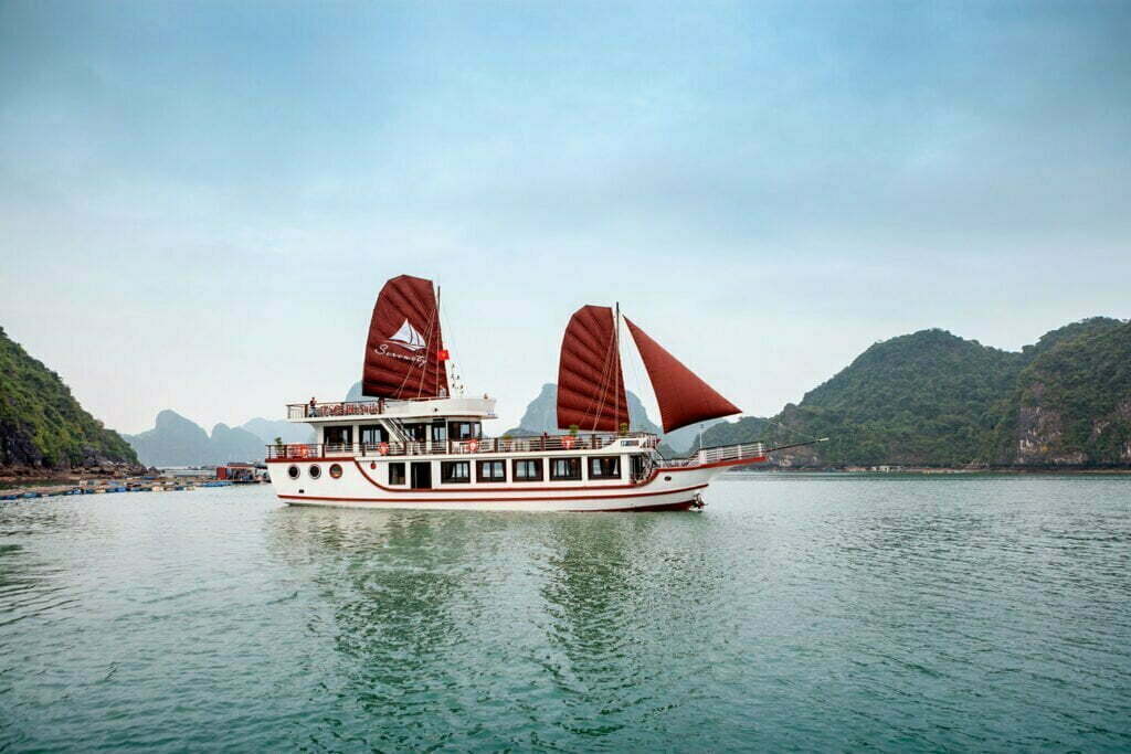 Lan Ha bay day cruise - Serenity Premium